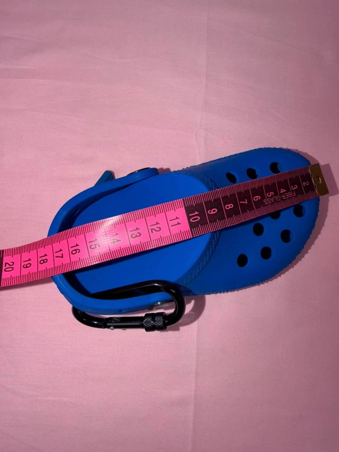 Estojo de crocs com pinos azuis nunca usado – photo 9